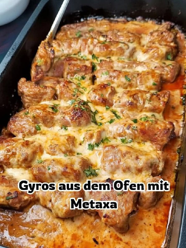 Gyros aus dem Ofen mit Metaxa