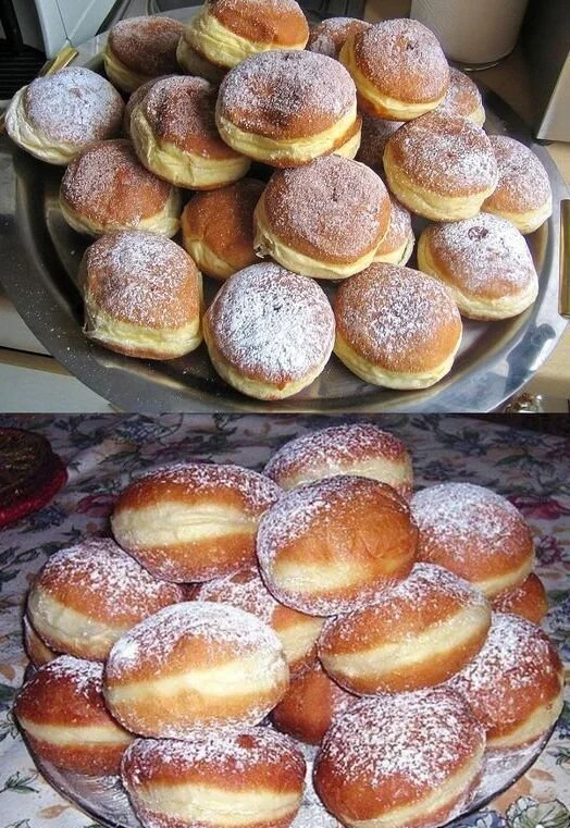 Fluffige Silvesterkrapfen auf einem Teller, ideal für Silvesterfeiern.