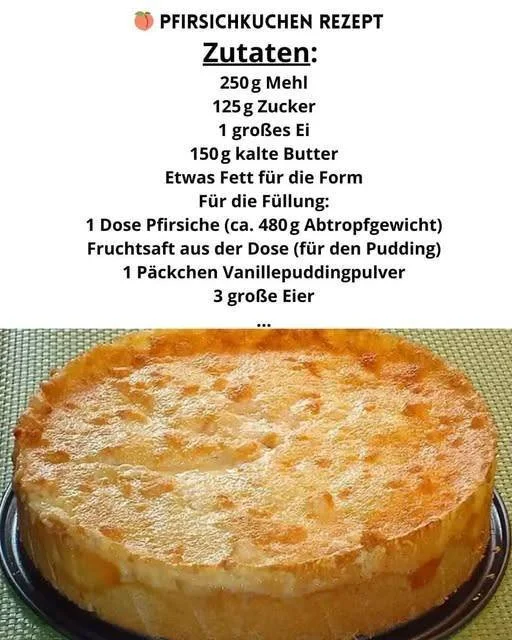 Leckerer Pfirsichkuchen frisch gebacken mit saftigen Pfirsichen