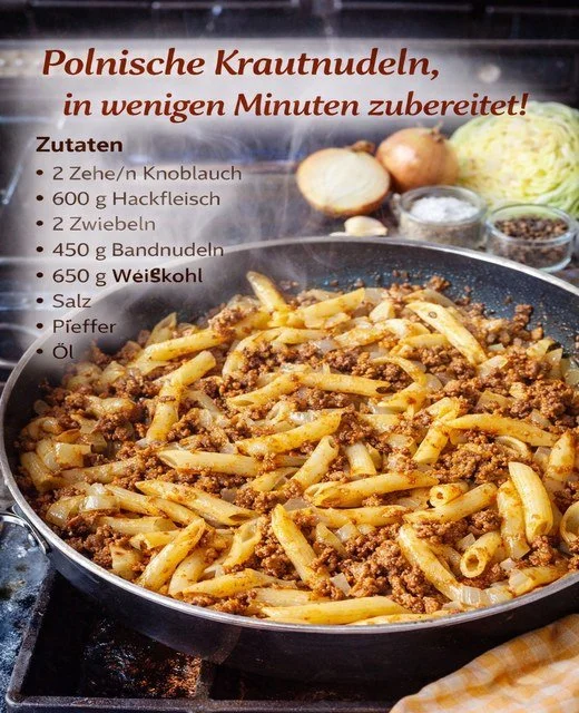 Polnische Krautnudeln mit Sauerkraut auf einem Teller serviert