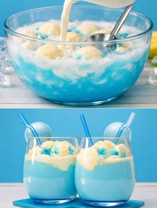 Eiskönigin Cocktail in einem glas mit Eis und Früchten dekoriert
