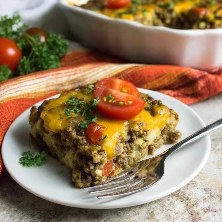 Gesunder Low Carb Zucchini Taco Auflauf mit frischen Zutaten und würzigem Geschmack.